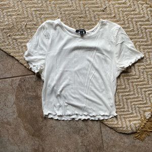 White cropped tee size s